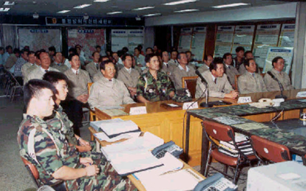 2003 을지연습 참관 및 격려방문