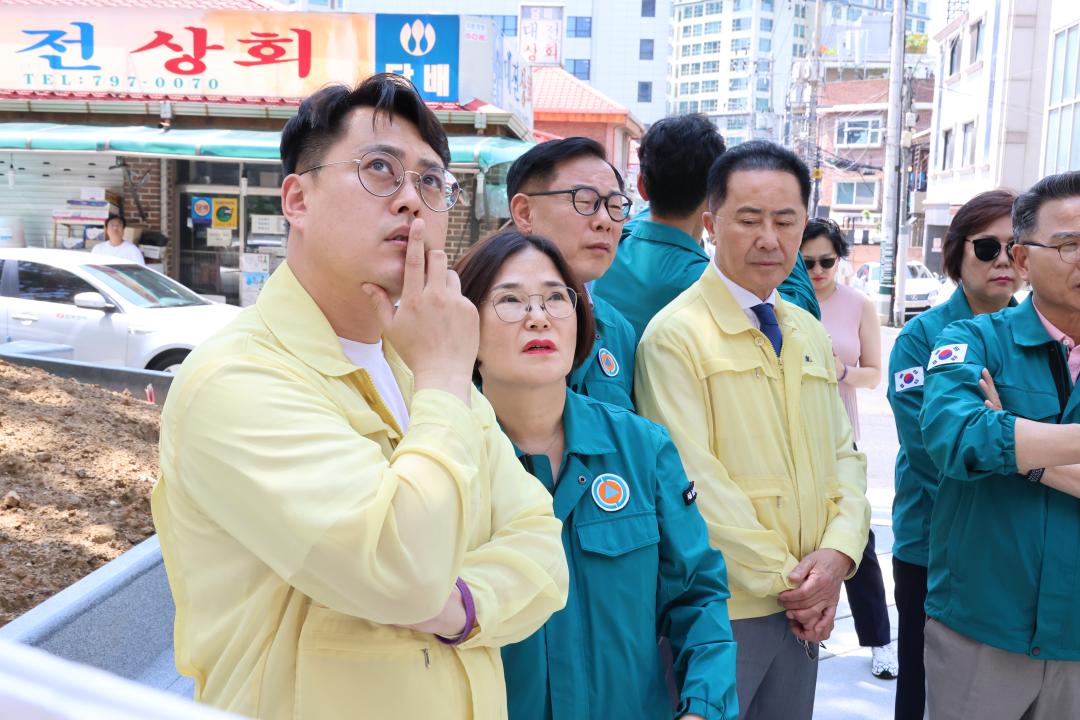 '용산구의회, 예산결산특별위원회 현장방문 (용리단길 동행거리, 용산구 사회적경제지원센터)' 게시글의 사진(5) '245A0115.JPG'