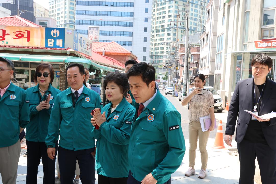 '용산구의회, 예산결산특별위원회 현장방문 (용리단길 동행거리, 용산구 사회적경제지원센터)' 게시글의 사진(3) '245A0053.JPG'