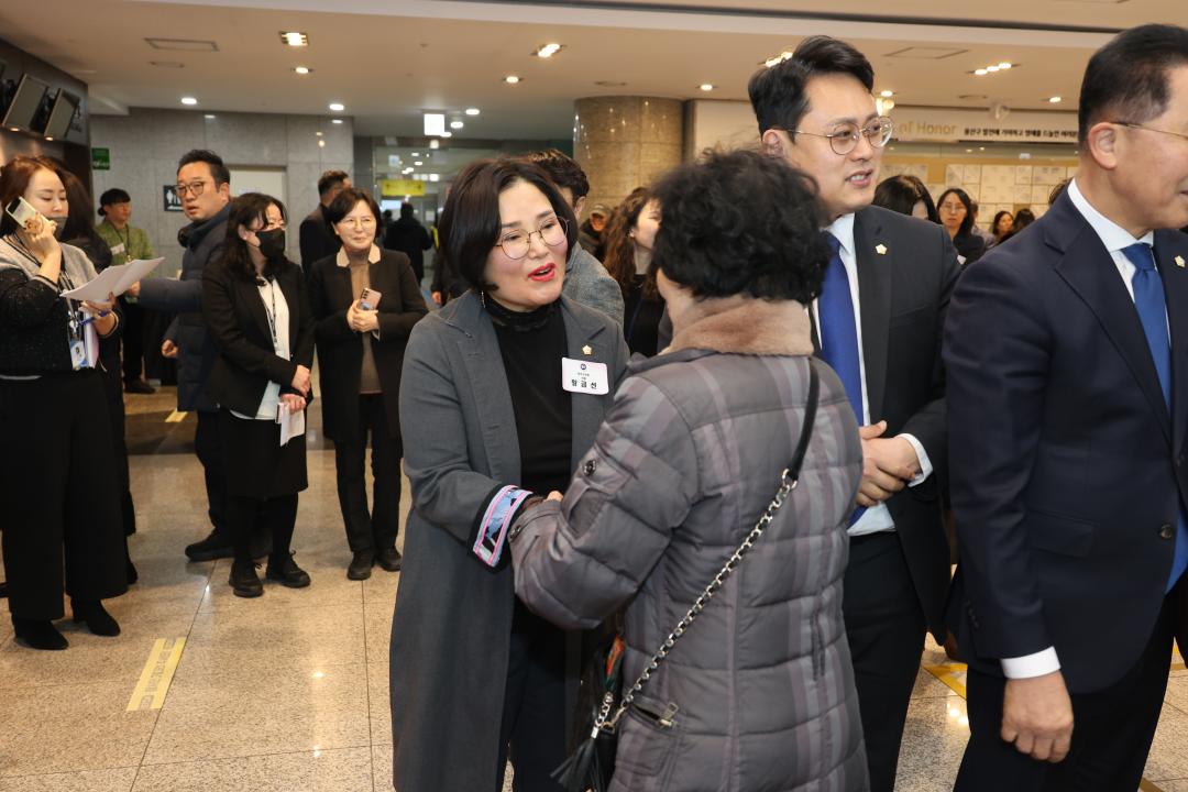 '2025 용산구 신년인사회 구민맞이 및 본식 참석' 게시글의 사진(15) '245A3882.JPG'