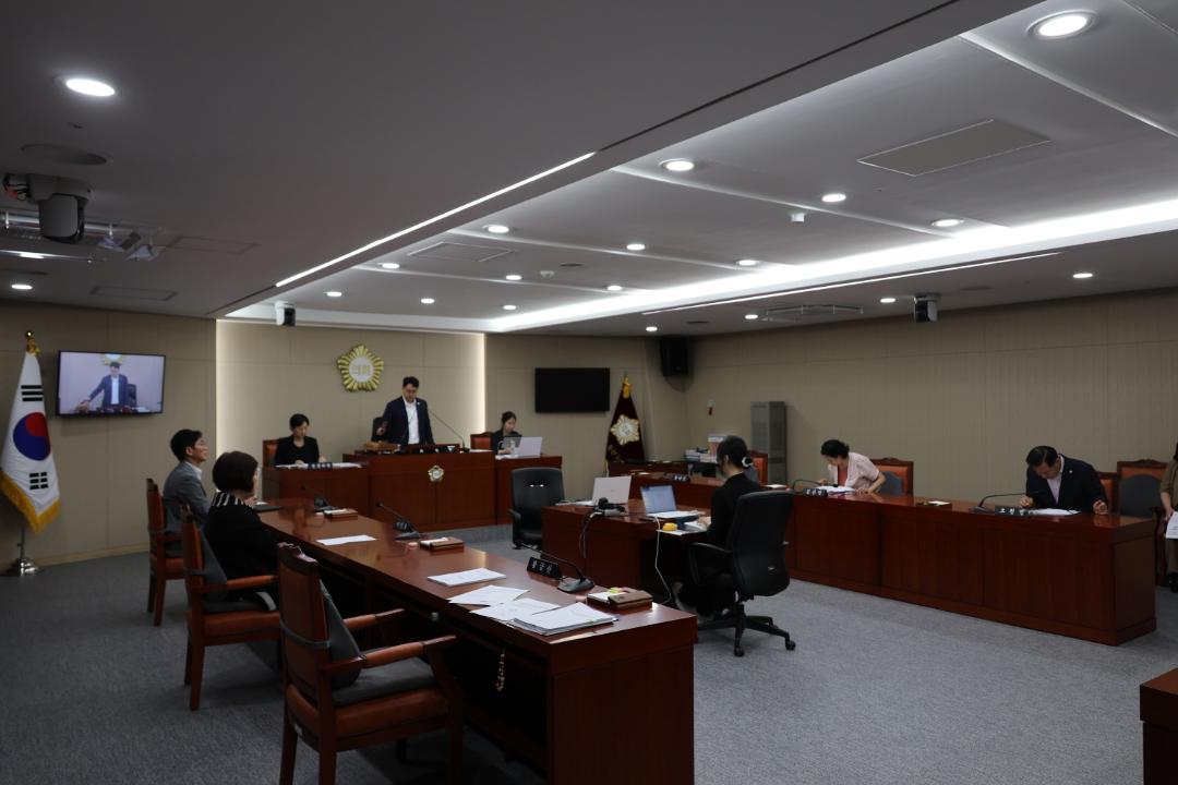 '용산구의회, 제291회 임시회 행정건설위원회 제2차 회의' 게시글의 사진(1) '1.jpg'