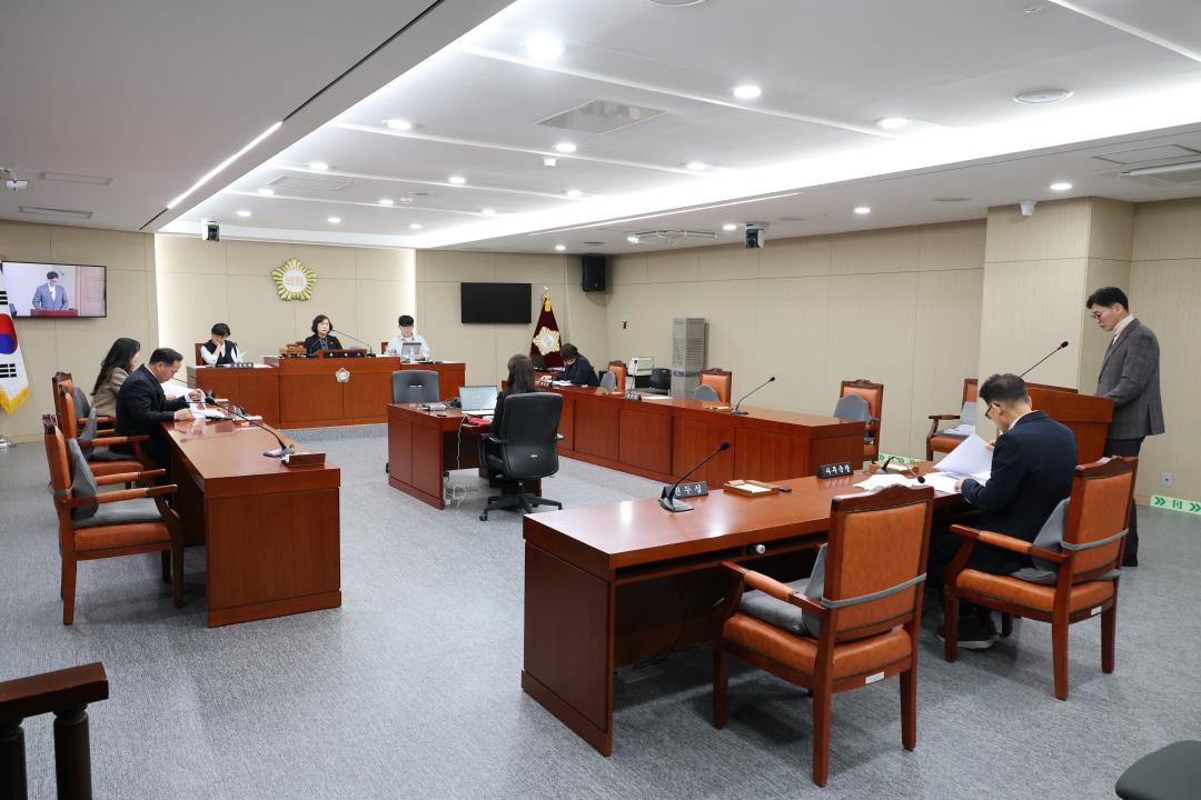 '용산구의회, 제302회 제2차 정례회 운영위원회 1차회의' 게시글의 사진(2) '245A2104.JPG'