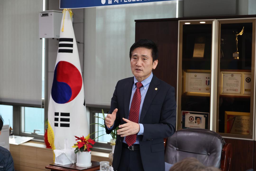 '용산구의회, 국제업무지구 1만호 주택공급 반대 주민대책회의' 게시글의 사진(3) '0G0A1692.JPG'