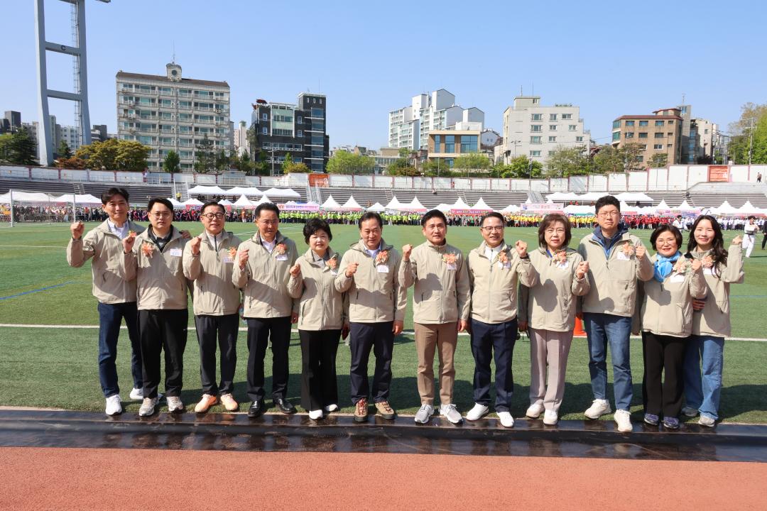 '용산구의회, 2025 용산구민 한마음 체육대회' 게시글의 사진(2) '245A6070.JPG'