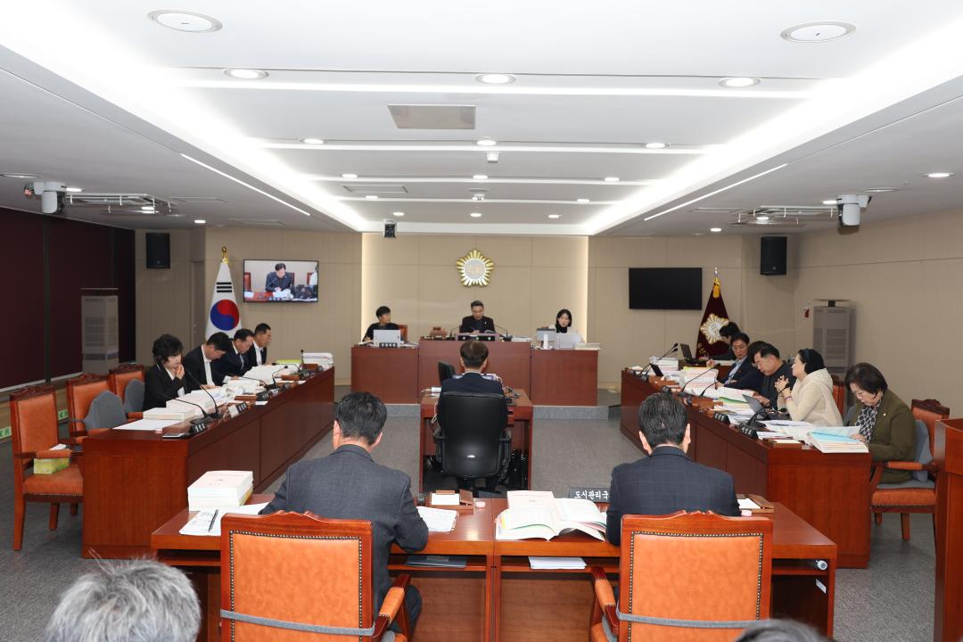 '용산구의회, 제294회 제2차 정례회 예산결산위원회 8차회의' 게시글의 사진(1) '245A9854.JPG'