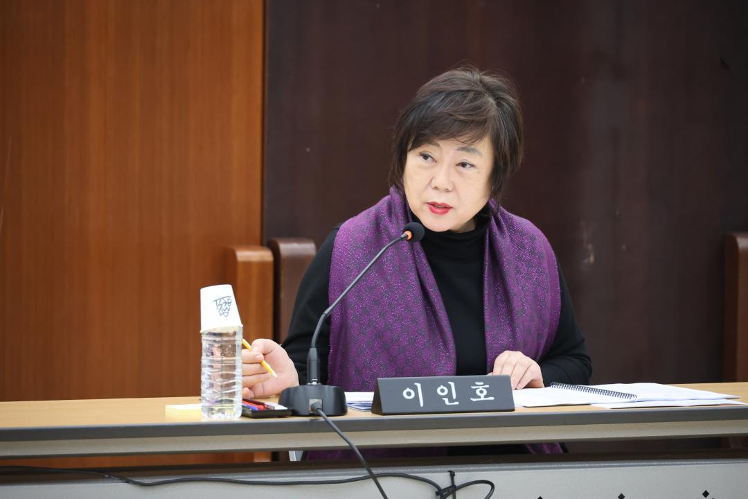 '용산구의회, 제294회 제2차 정례회 행정사무감사(원효로 1동) 행정건설위원회' 게시글의 사진(5) '245A5939.JPG'