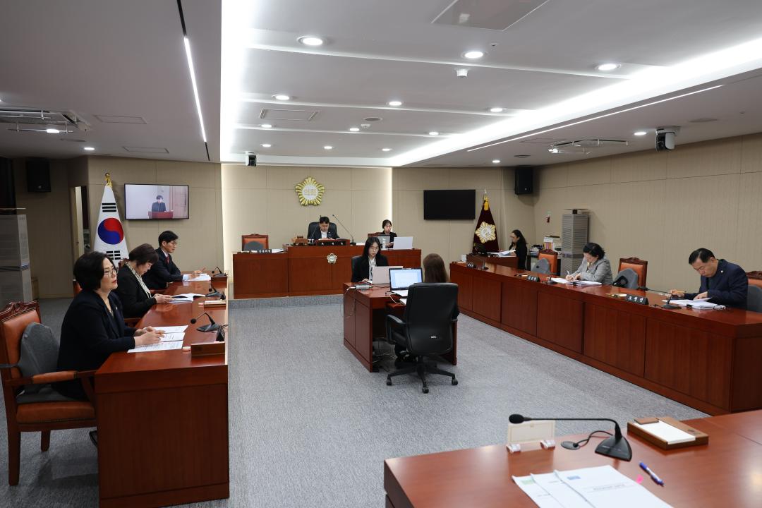 '용산구의회, 제293회 임시회 1차 행정건설위원회 회의' 게시글의 사진(1) '245A6633.JPG'