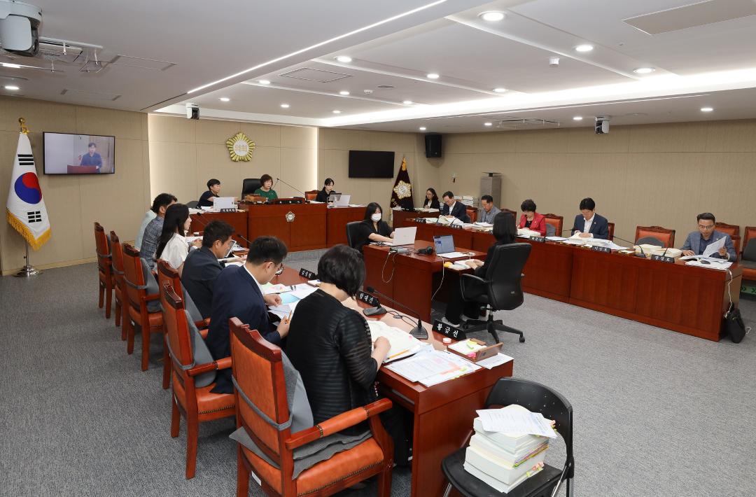 '제290회 제1차 정례회 예산결산특별위원회 제8차 회의' 게시글의 사진(4) '138A4884.JPG'