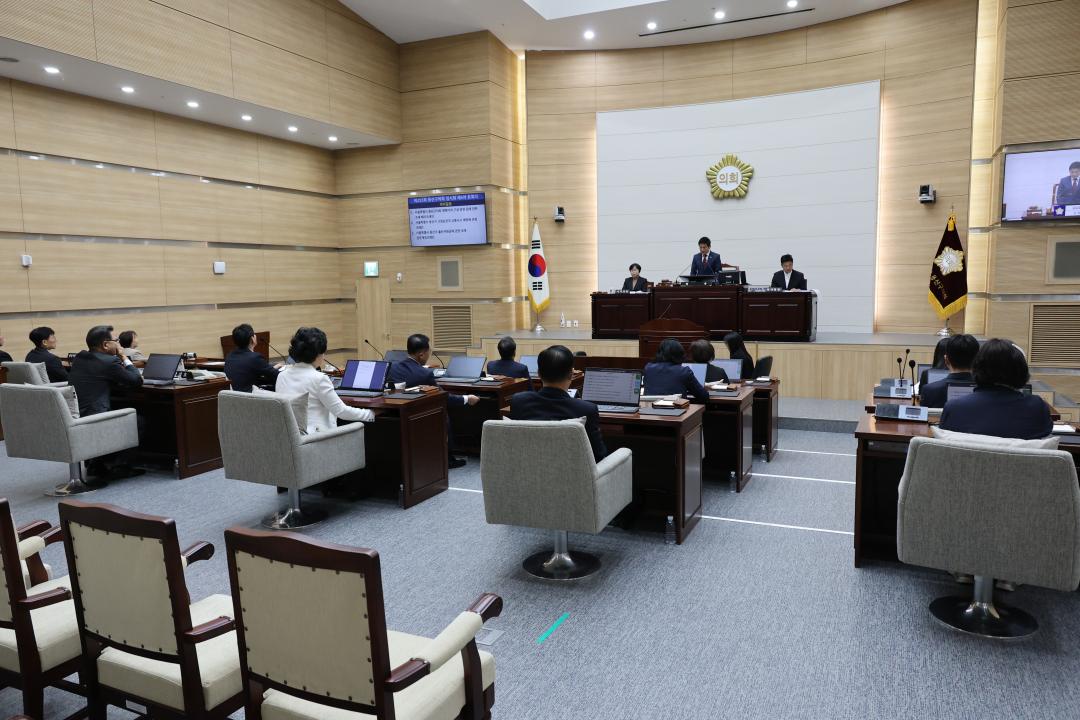 '용산구의회, 제293회 임시회 폐회' 게시글의 사진(1) '수정245A8289.JPG'