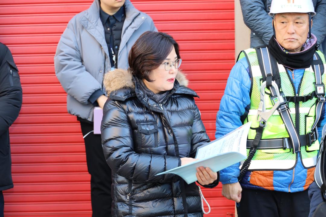 '용산구의회, 제302회 제2차 정례회 행정사무감사 현지확인(해방촌주차장건립현장·공영주차장관제센터) 행정건설위원회' 게시글의 사진(8) '138A0005.JPG'