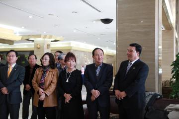 세계미술작가 창작공모대전 수상작 전시회 참석