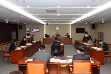 용산구의회, 제295회 임시회 행정건설위원회 업무보고 (안전건설교통국)