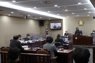 용산구의회 2021년도 행정사무감사(복지도시위원회 4일차)