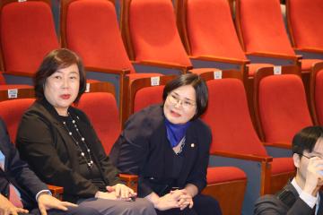 용산구의회, 2025 용산구 보육인의 날 참석