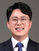 함대건 행정건설위원장 사진